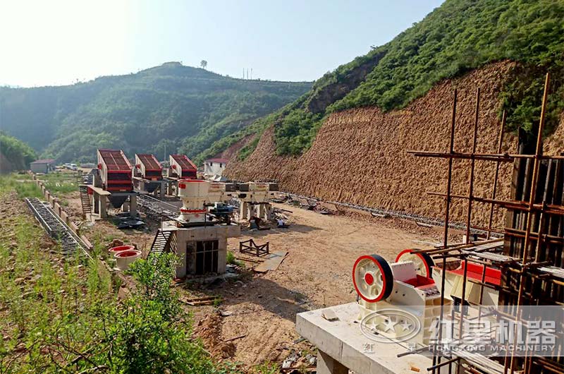 設備地基兩手抓，不誤生產緊掙錢