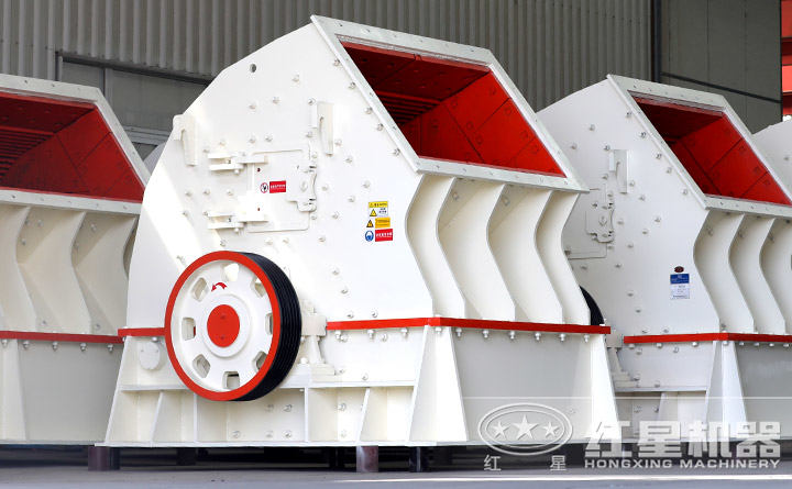 石灰石錘式破碎機(jī) 石灰石錘式破碎機(jī)