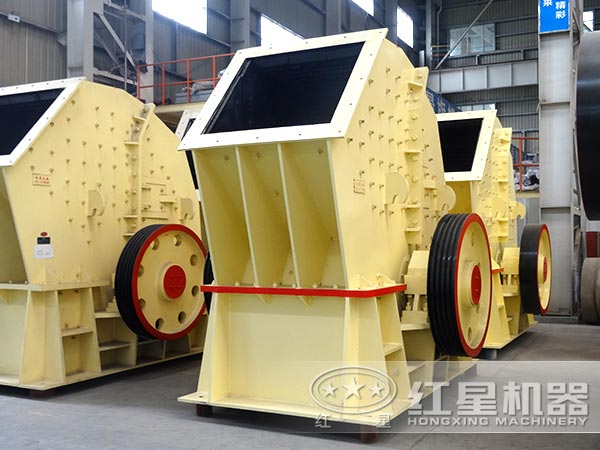 PCZ1615錘式破碎機(jī) PCZ1615錘式破碎機(jī)