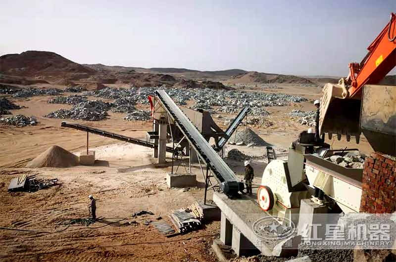 PCX液壓重錘破現(xiàn)場圖2 PCX液壓重錘破現(xiàn)場圖2