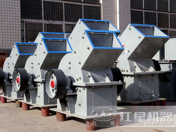 石子粉碎機(jī)現(xiàn)場(chǎng)圖 石子粉碎機(jī)現(xiàn)場(chǎng)圖