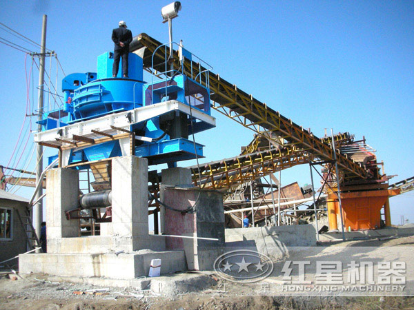 鵝卵石制砂機(jī)生產(chǎn)現(xiàn)場(chǎng) 鵝卵石制砂機(jī)生產(chǎn)現(xiàn)場(chǎng)