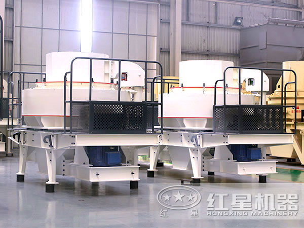 高磨料制砂機側(cè)面圖 高磨料制砂機側(cè)面圖