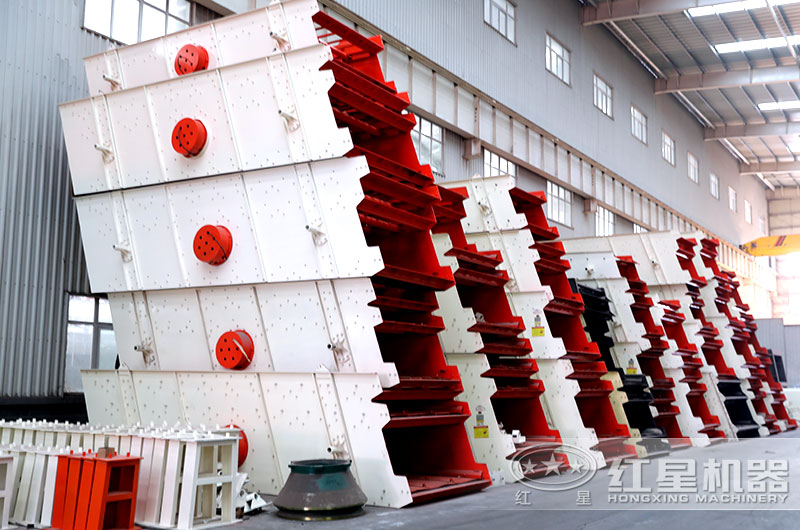 紅星圓振動(dòng)篩生產(chǎn)車(chē)間 紅星圓振動(dòng)篩生產(chǎn)車(chē)間