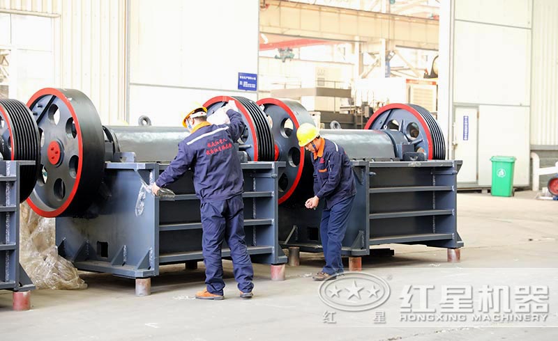 細(xì)顎式破碎機(jī) 細(xì)顎式破碎機(jī)