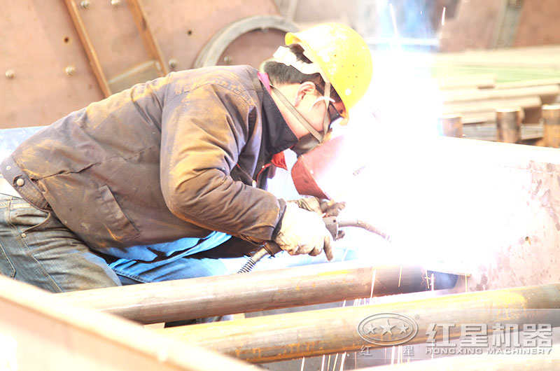 任勞任怨，只為你的一個(gè)認(rèn)可