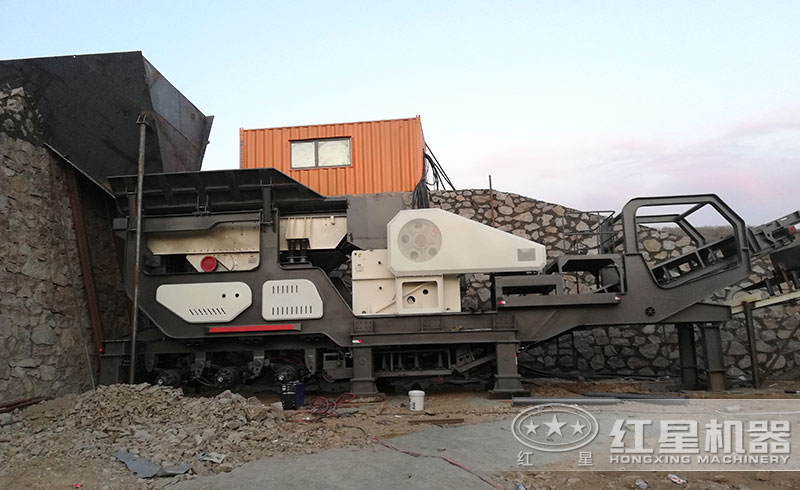 移動破石子機生產(chǎn)現(xiàn)場 移動破石子機生產(chǎn)現(xiàn)場