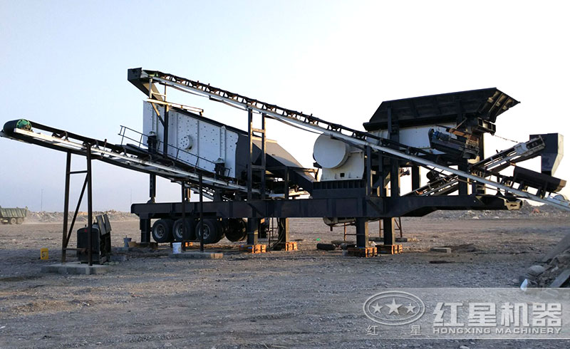 顎式移動(dòng)破石機(jī)生產(chǎn)現(xiàn)場 顎式移動(dòng)破石機(jī)生產(chǎn)現(xiàn)場