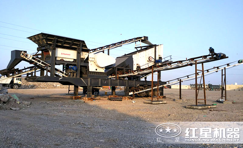 移動(dòng)破石機(jī)生產(chǎn)現(xiàn)場(chǎng) 移動(dòng)破石機(jī)生產(chǎn)現(xiàn)場(chǎng)