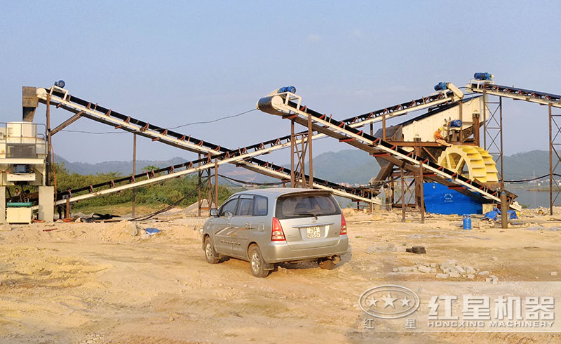 洗砂機(jī)生產(chǎn)現(xiàn)場(chǎng) 洗砂機(jī)生產(chǎn)現(xiàn)場(chǎng)