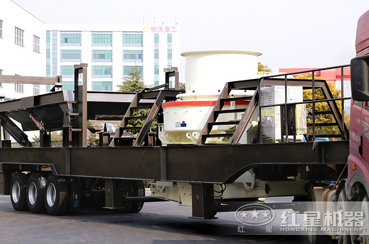 移動碎石機(jī)發(fā)貨現(xiàn)場 移動碎石機(jī)發(fā)貨現(xiàn)場