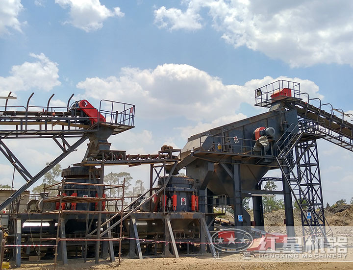 大型圓錐破碎石現(xiàn)場(chǎng) 大型圓錐破碎石現(xiàn)場(chǎng)