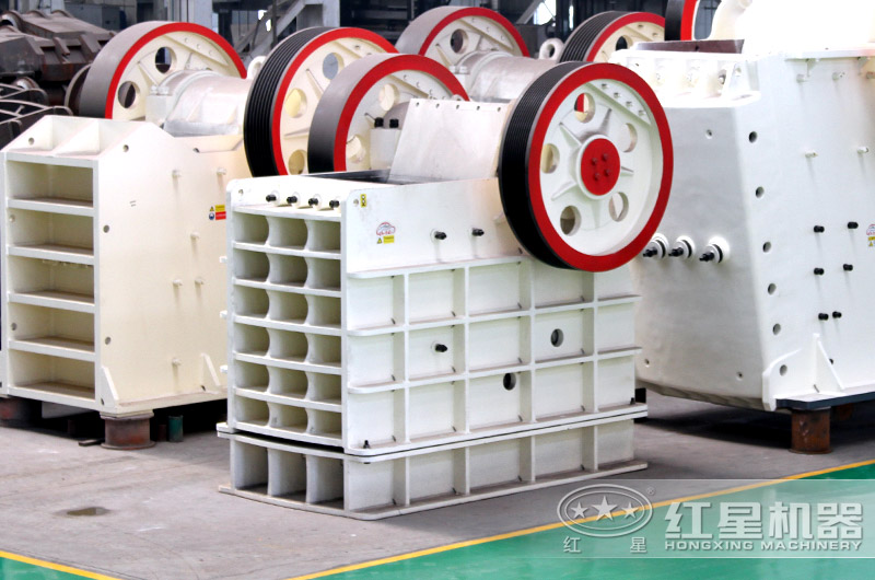 HD德版顎式破碎機(jī) HD德版顎式破碎機(jī)