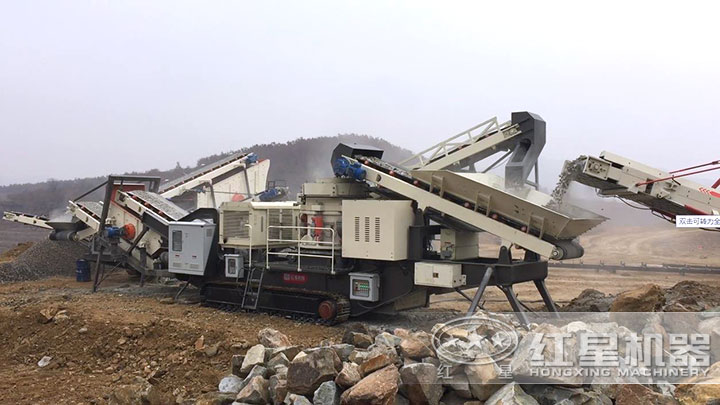 移動(dòng)破石機(jī)處理建筑垃圾現(xiàn)場 移動(dòng)破石機(jī)處理建筑垃圾現(xiàn)場