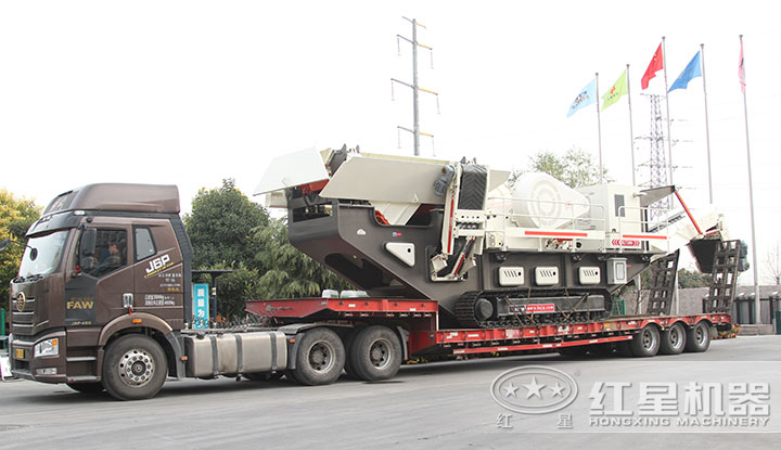 移動(dòng)碎石發(fā)貨現(xiàn)場(chǎng) 移動(dòng)碎石發(fā)貨現(xiàn)場(chǎng)