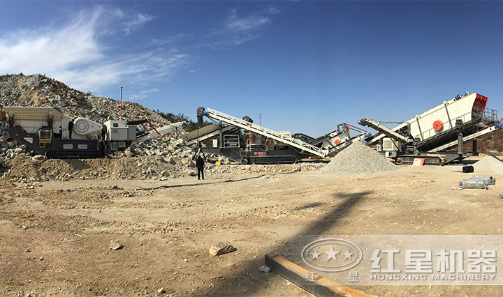 履帶式液壓破碎站多臺(tái)聯(lián)機(jī)作業(yè) 履帶式液壓破碎站多臺(tái)聯(lián)機(jī)作業(yè)