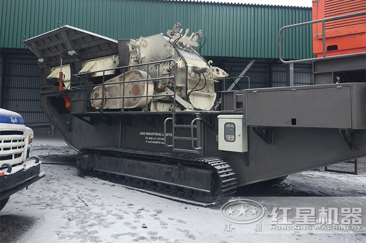 單臺(tái)履帶式液壓破碎站作業(yè)現(xiàn)場(chǎng) 單臺(tái)履帶式液壓破碎站作業(yè)現(xiàn)場(chǎng)