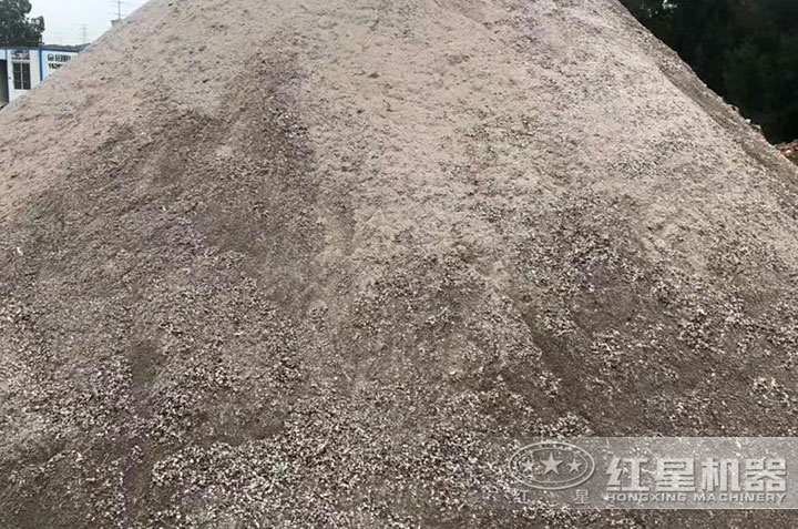 風(fēng)化砂制砂機(jī)現(xiàn)場(chǎng)成品物料 風(fēng)化砂制砂機(jī)現(xiàn)場(chǎng)成品物料