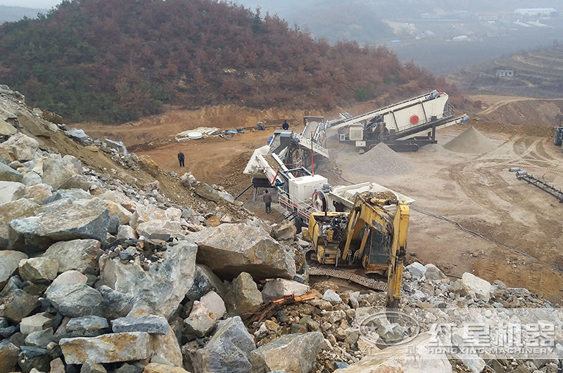 湖南移動(dòng)小型碎石機(jī)生產(chǎn)作業(yè)現(xiàn)場,可就近安排參觀 湖南移動(dòng)小型碎石機(jī)生產(chǎn)作業(yè)現(xiàn)場,可就近安排參觀