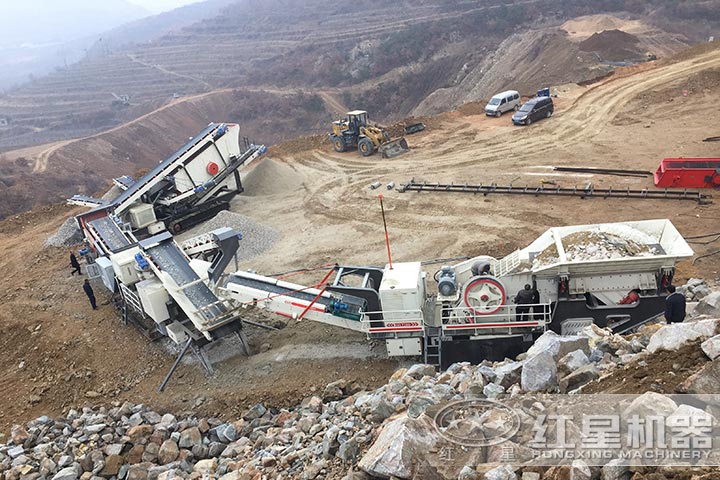 小型移動碎石機(jī)械設(shè)備作業(yè)現(xiàn)場 小型移動碎石機(jī)械設(shè)備作業(yè)現(xiàn)場