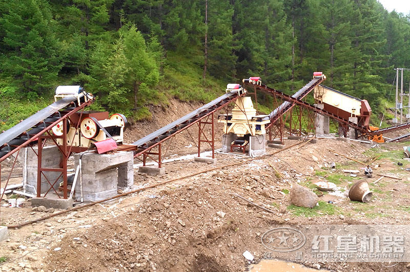 河卵石破碎加工設(shè)備生產(chǎn)現(xiàn)場(chǎng) 河卵石破碎加工設(shè)備生產(chǎn)現(xiàn)場(chǎng)