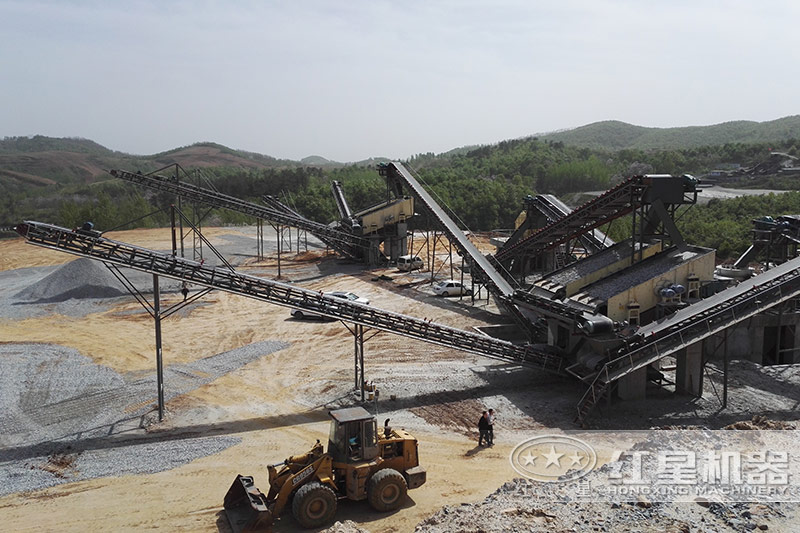 制砂現(xiàn)場 制砂現(xiàn)場