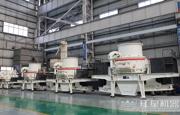 多類規(guī)格的制砂機實拍 多類規(guī)格的制砂機實拍