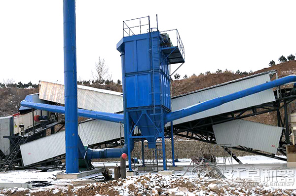 脈沖除塵器現(xiàn)場(chǎng) 脈沖除塵器現(xiàn)場(chǎng)