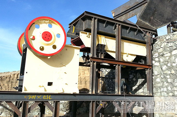 小型鄂式粉碎機(jī)客戶(hù)現(xiàn)場(chǎng) 小型鄂式粉碎機(jī)客戶(hù)現(xiàn)場(chǎng)