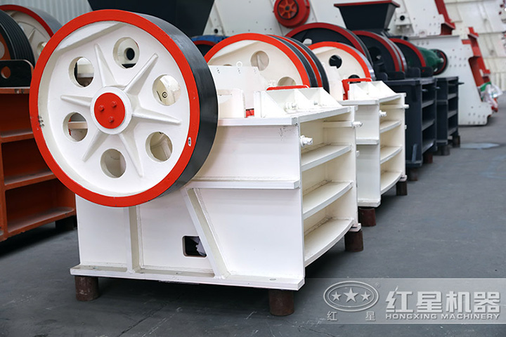 HD德版顎式破碎機(jī) HD德版顎式破碎機(jī)