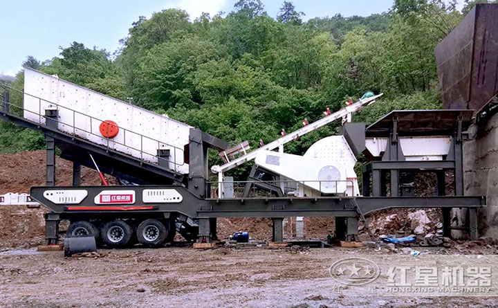 移動(dòng)重錘式破碎機(jī) 移動(dòng)重錘式破碎機(jī)