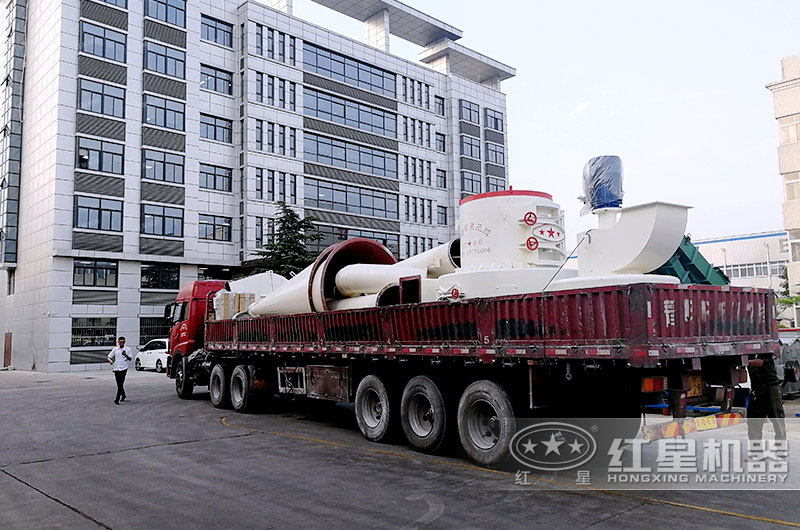 紅星磨粉機發(fā)貨現(xiàn)場 紅星磨粉機發(fā)貨現(xiàn)場