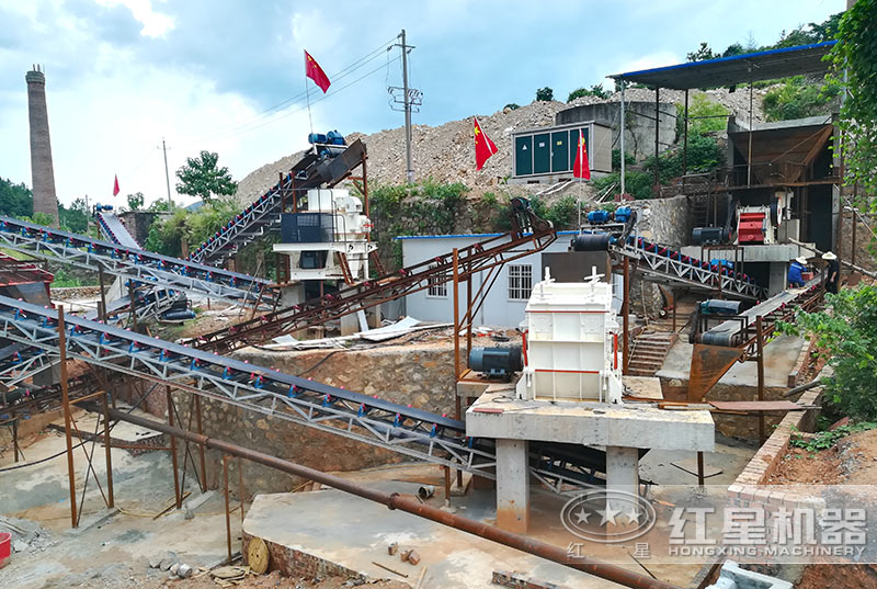 成套大型制砂機(jī)現(xiàn)場(chǎng) 成套大型制砂機(jī)現(xiàn)場(chǎng)