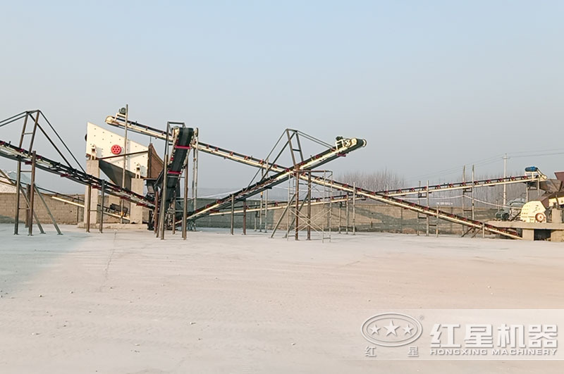 單臺重錘破作業(yè)現(xiàn)場 單臺重錘破作業(yè)現(xiàn)場