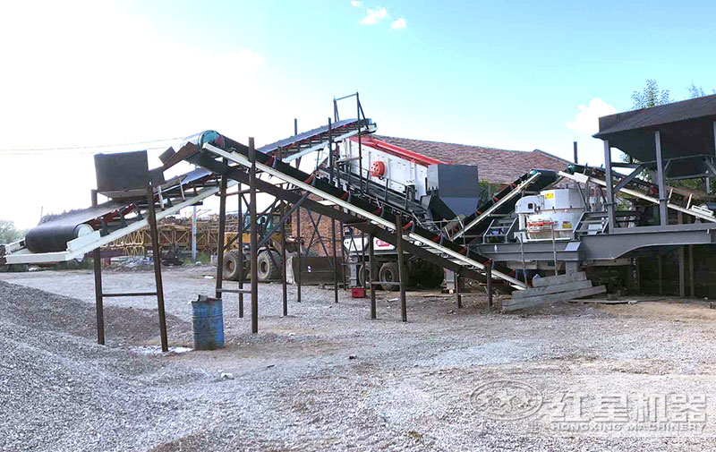 大型移動(dòng)制沙設(shè)備現(xiàn)場 大型移動(dòng)制沙設(shè)備現(xiàn)場