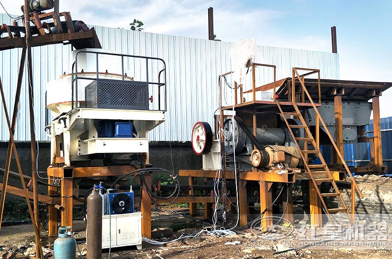 鵝卵石機(jī)制砂生產(chǎn)線現(xiàn)場(chǎng) 鵝卵石機(jī)制砂生產(chǎn)線現(xiàn)場(chǎng)