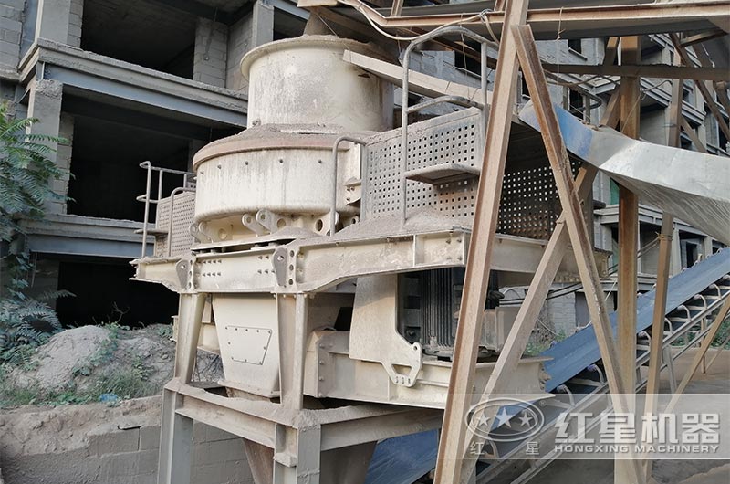 沖擊式制砂機(jī)現(xiàn)場 沖擊式制砂機(jī)現(xiàn)場